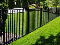 <b>Alumi-Guard 3-Rail Residential Ascot Aluminum Fence 1</b>